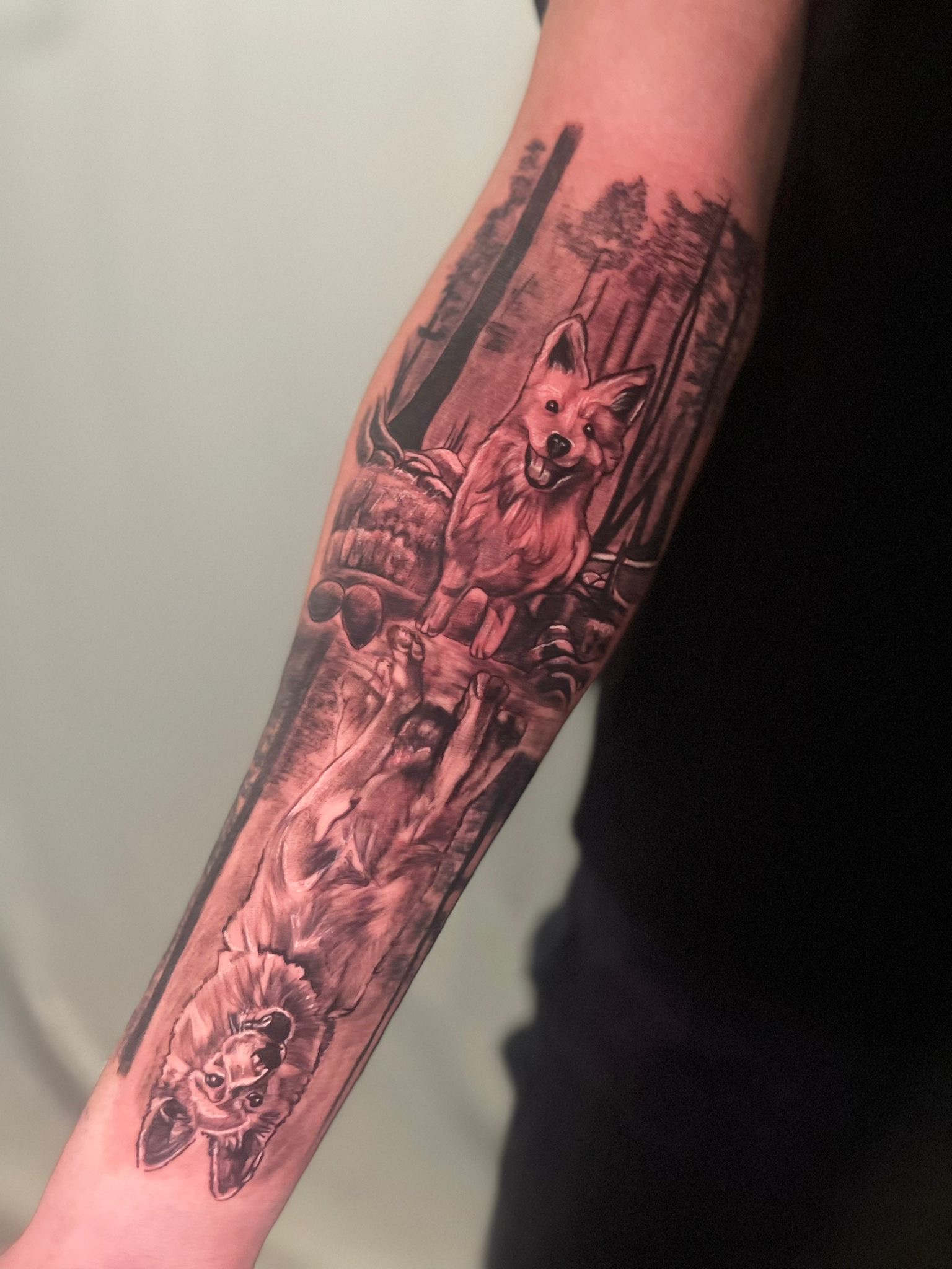 Onderarm sleeve in rode en zwarte tinten